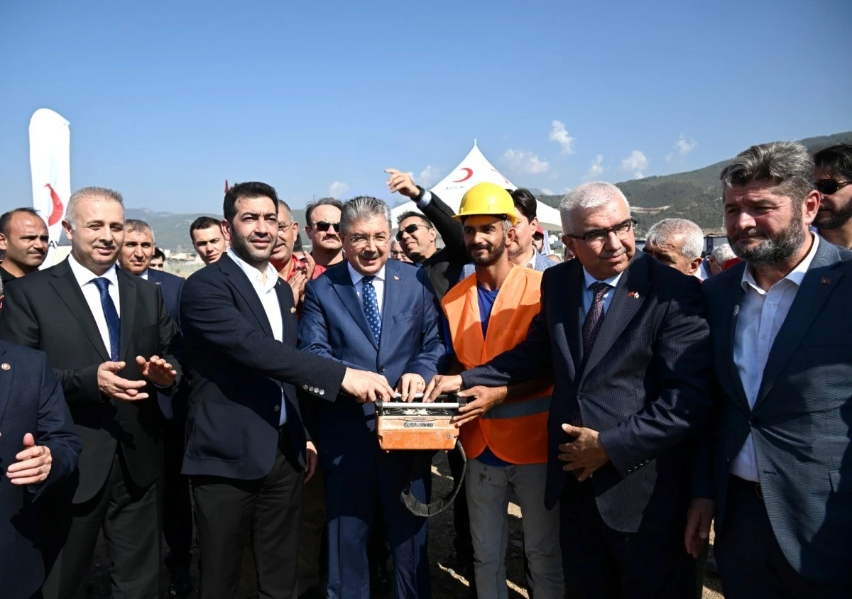 Osmaniye’de Türk Kızılay Aşevi’nin temeli atıldı

