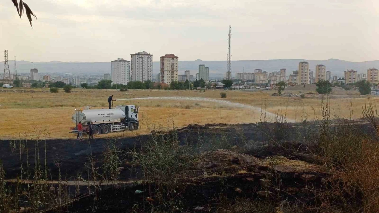 Ot yangını büyümeden söndürüldü
