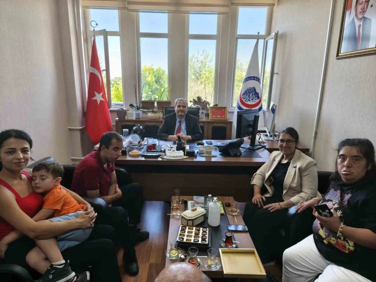 Otizmli bireylerin ailelerine verilecek psikolojik destekler görüşüldü

