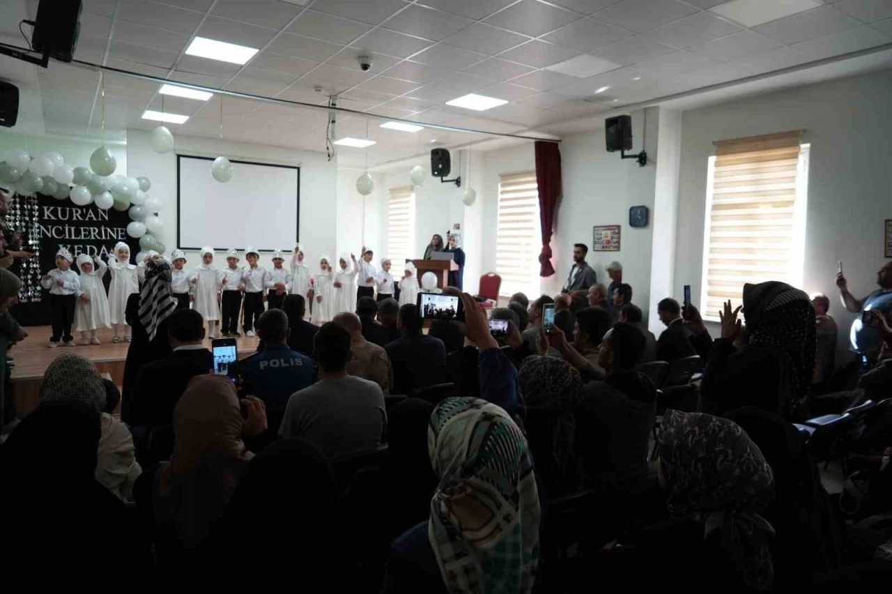 Otlukbeli’de &quot;Kuran İncilerine Veda&quot; programı düzenlendi
