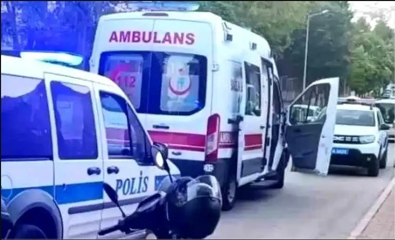Otomobil ile motorlu bisiklet çarpıştı: 1 yaralı

