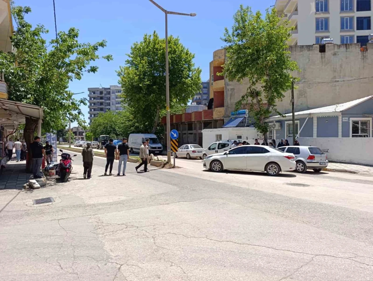 Otomobil ile motosiklet &ccedil;arpıştı: 1 ağır yaralı
