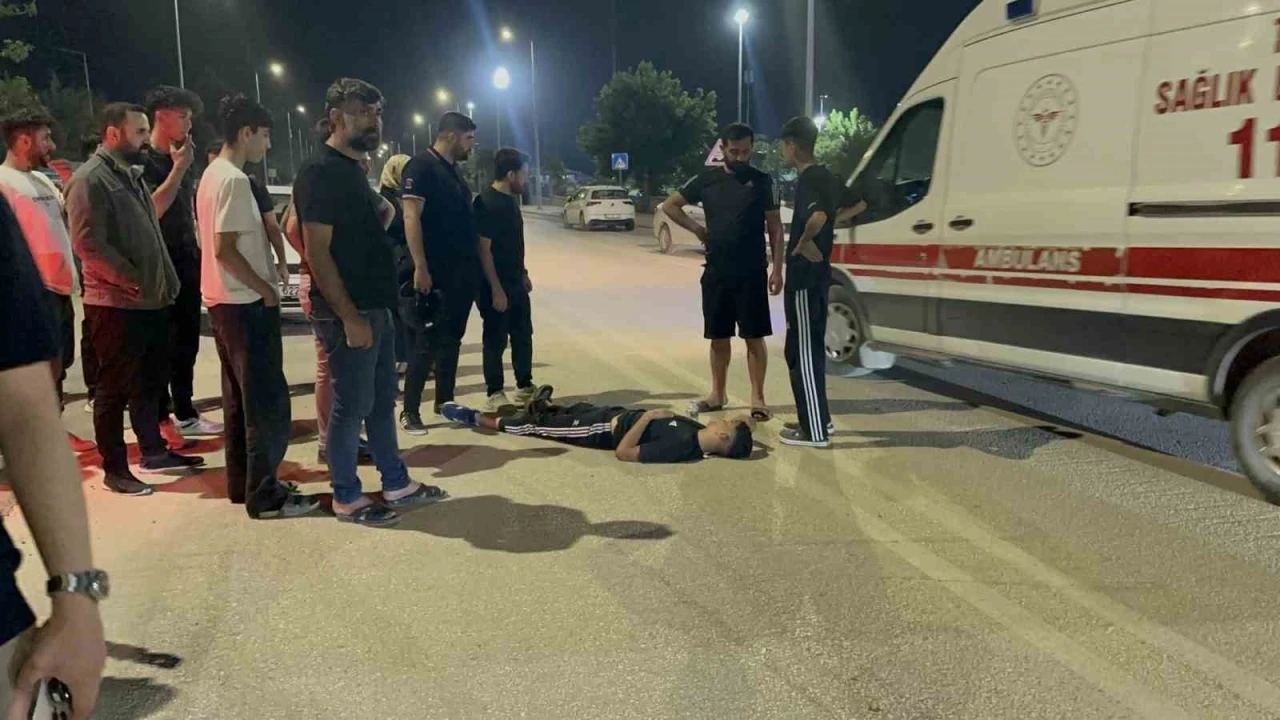 Otomobil ile motosiklet çarpıştı: 1 yaralı
