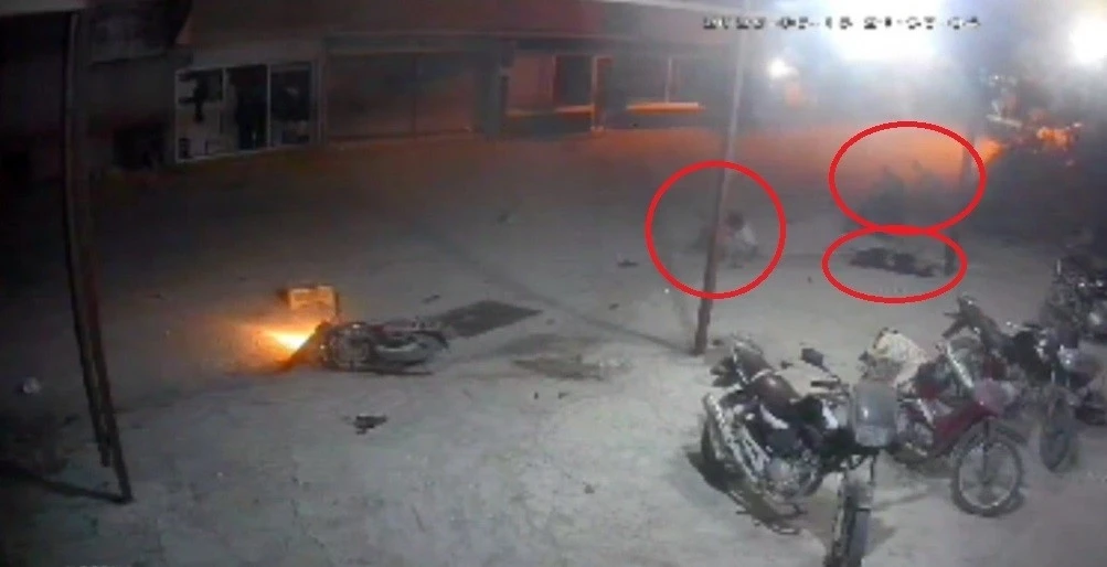 Otomobilin biçtiği motosikletteki 17 yaşındaki çocuk öldü, o anlar kamerada
