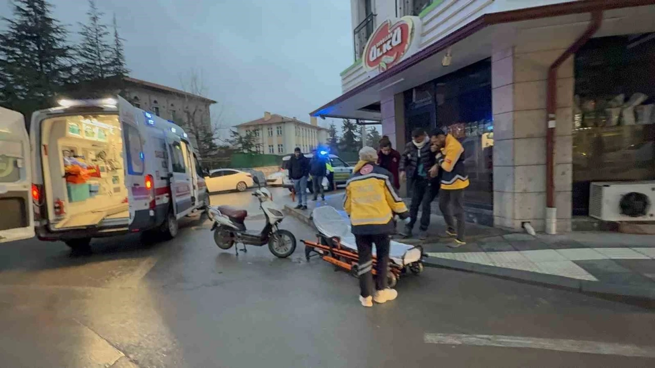 Otomobilin &ccedil;arpıp ka&ccedil;tığı bisiklet s&uuml;r&uuml;c&uuml;s&uuml; yaralandı
