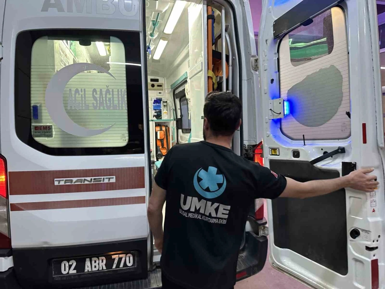 Otomobilin çarptığı çocuk ağır yaralandı
