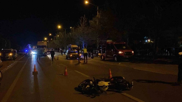 Otomobilin çarptığı motosiklet kazasında ölü sayısı 2’ye yükseldi