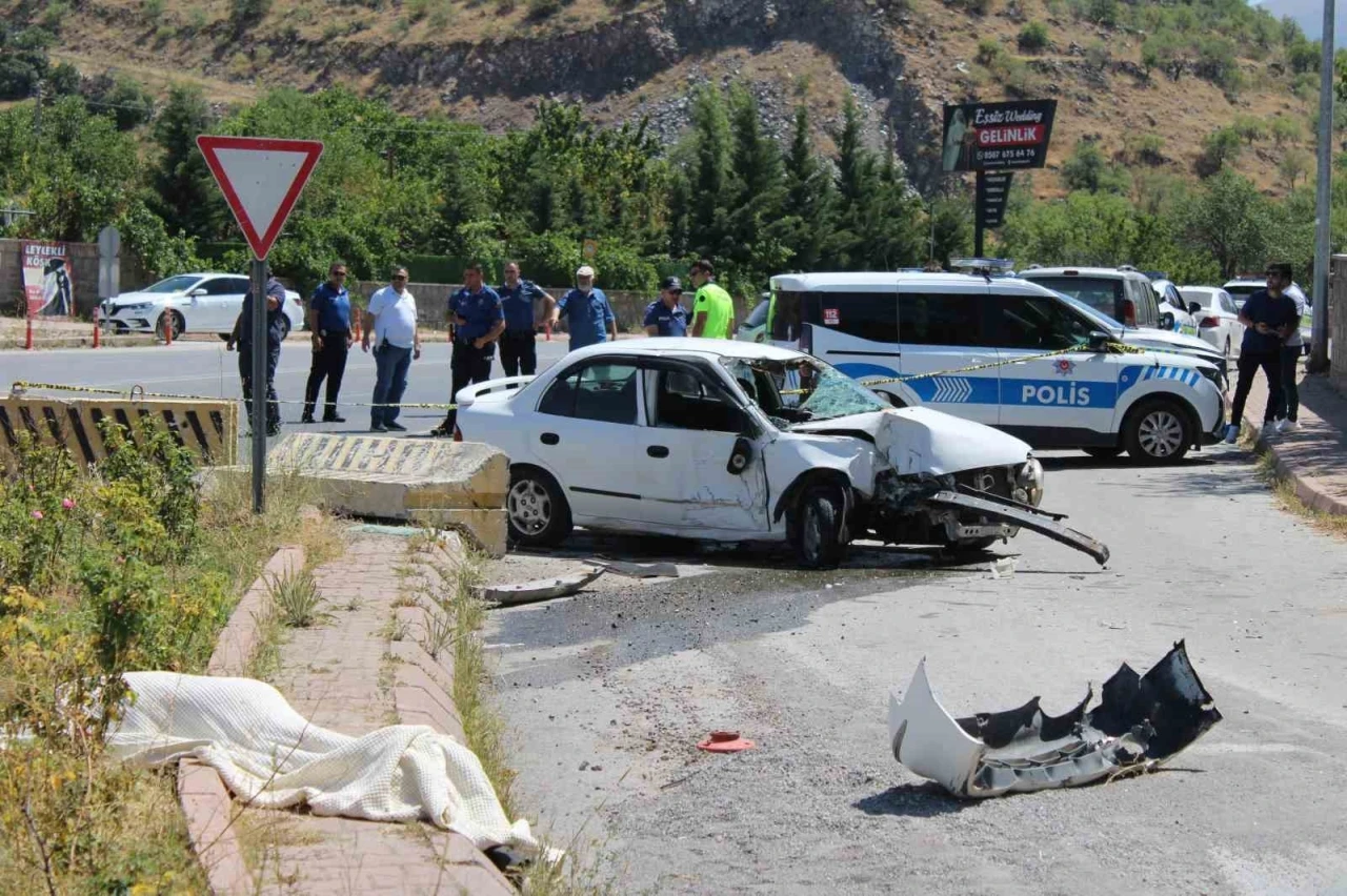 Otomobilin çarptığı yaşlı adam öldü
