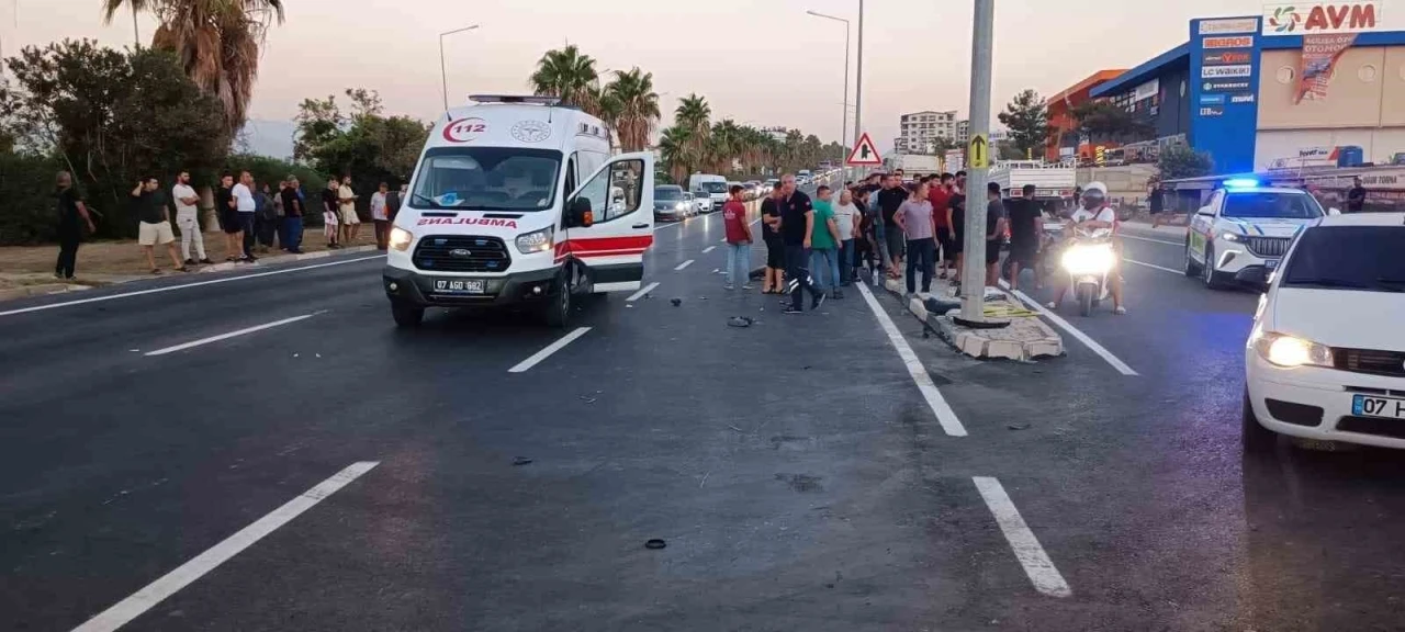 Otomobille çarpışan motosikletli ağır yaralandı
