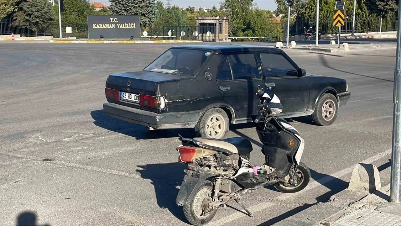 Otomobille elektrikli bisiklet çarpıştı: 1 yaralı

