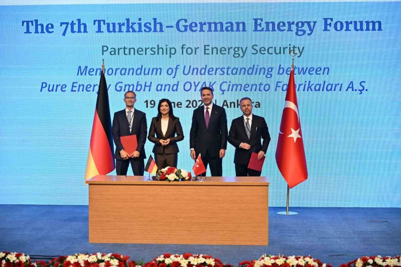 OYAK &Ccedil;imento ve Pure Energy&rsquo;den s&uuml;rd&uuml;r&uuml;lebilir gelecek i&ccedil;in stratejik ortaklık
