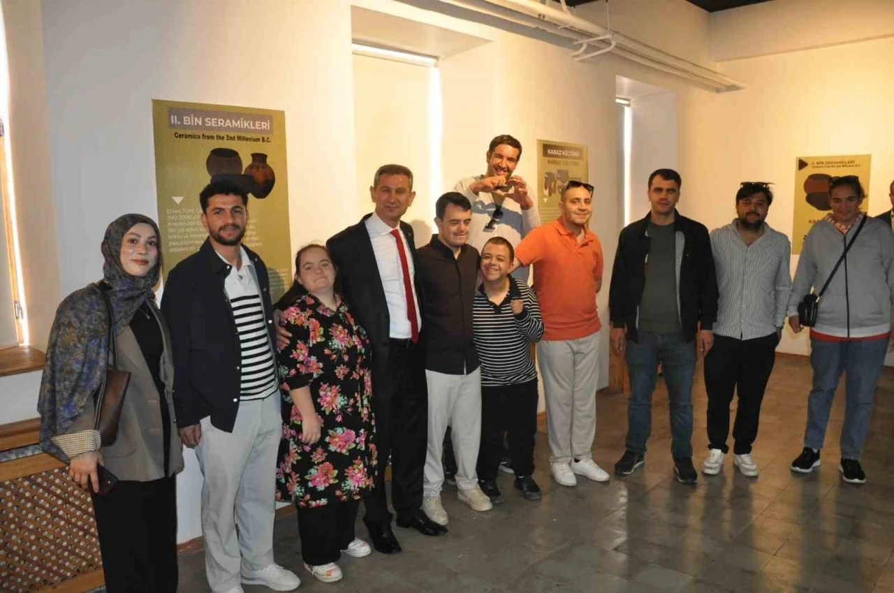 &Ouml;zel bireylerden Muş M&uuml;zesi&rsquo;ne ziyaret
