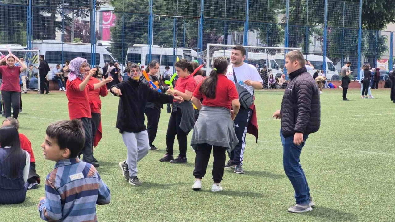 Özel çocuklar sportif faaliyetler ile eğlendi
