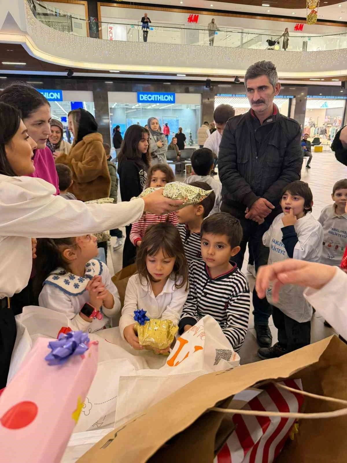 &Ouml;zel &ccedil;ocuklara farkındalık etkinliği
