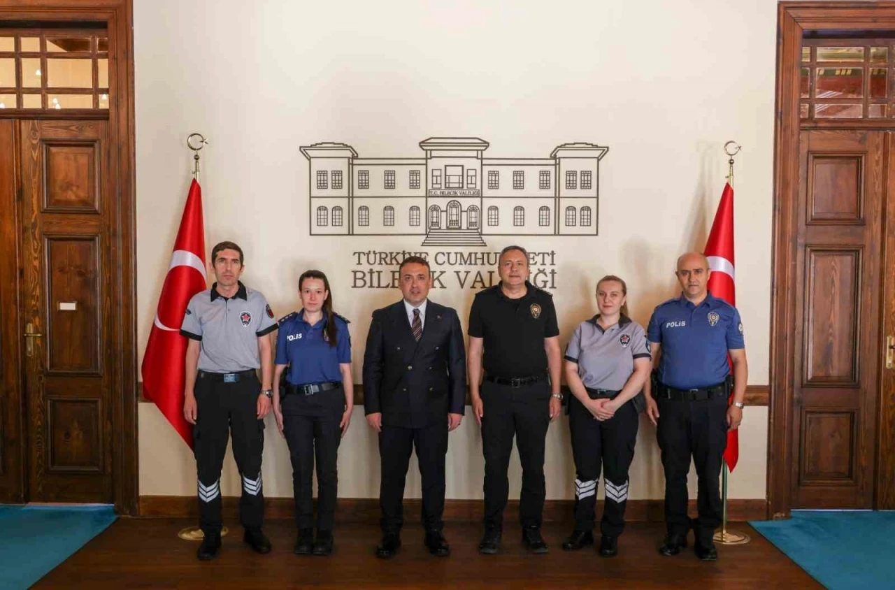 Özel güvenlik görevlilerini kabul etti
