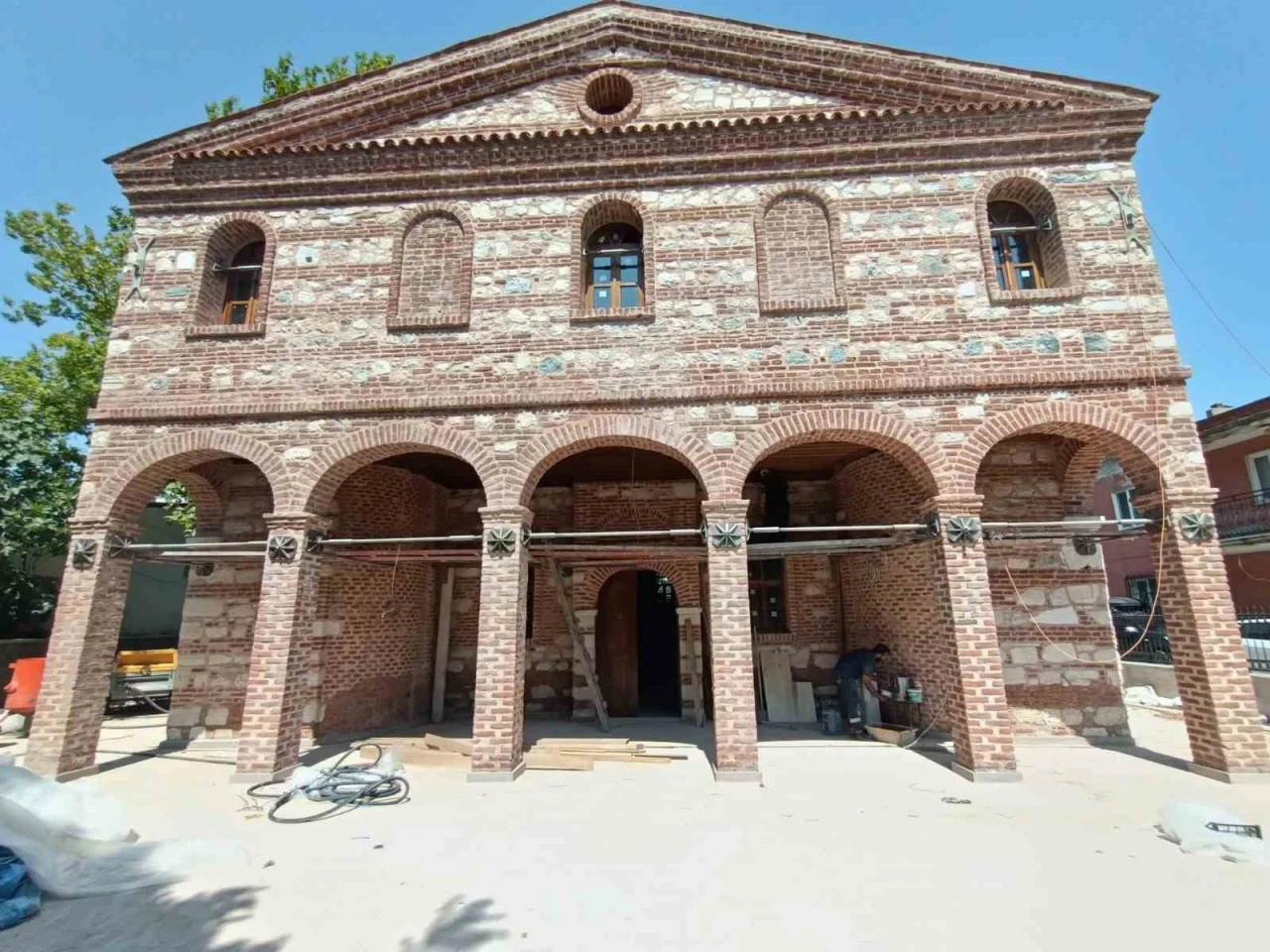 Özlüce Camii yeniden ibadete açılıyor
