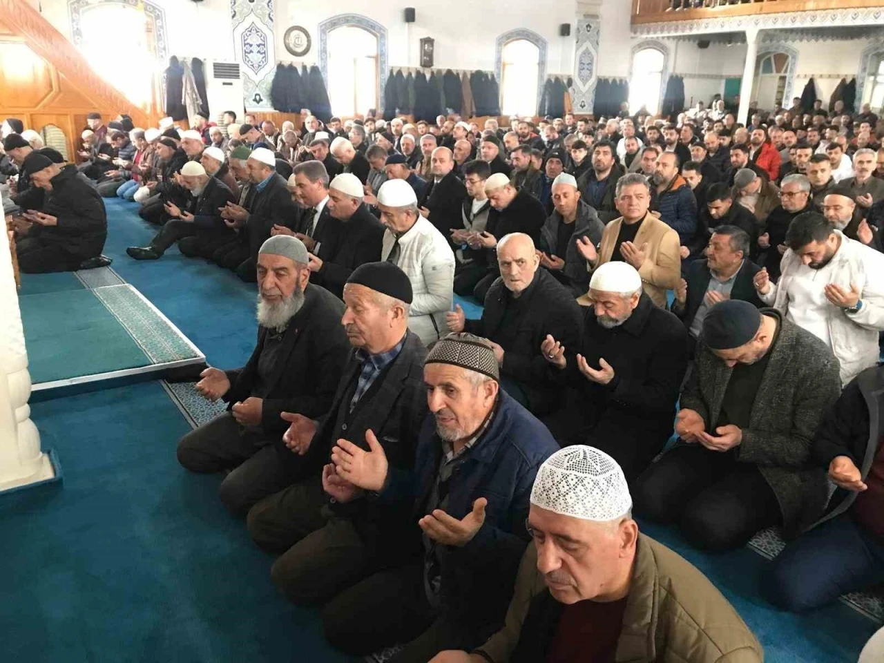 &Ouml;zsoy dua ile anıldı
