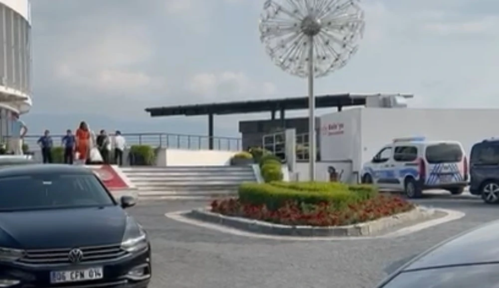 Parktaki kavgada hayatını kaybeden çocuk defnedildi, 13 yaşındaki çocuk tutuklandı
