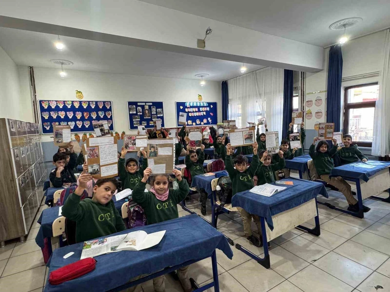 Patnos&rsquo;ta minik gazetecilerden sınıf gazetesi
