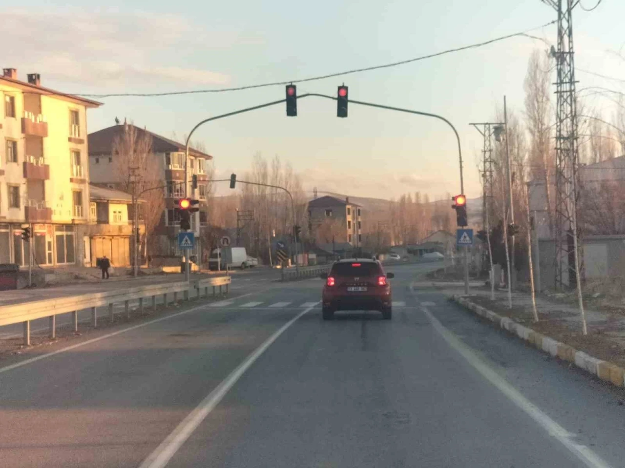 Patnos&rsquo;ta trafik ışıkları yeniden faaliyete ge&ccedil;ti
