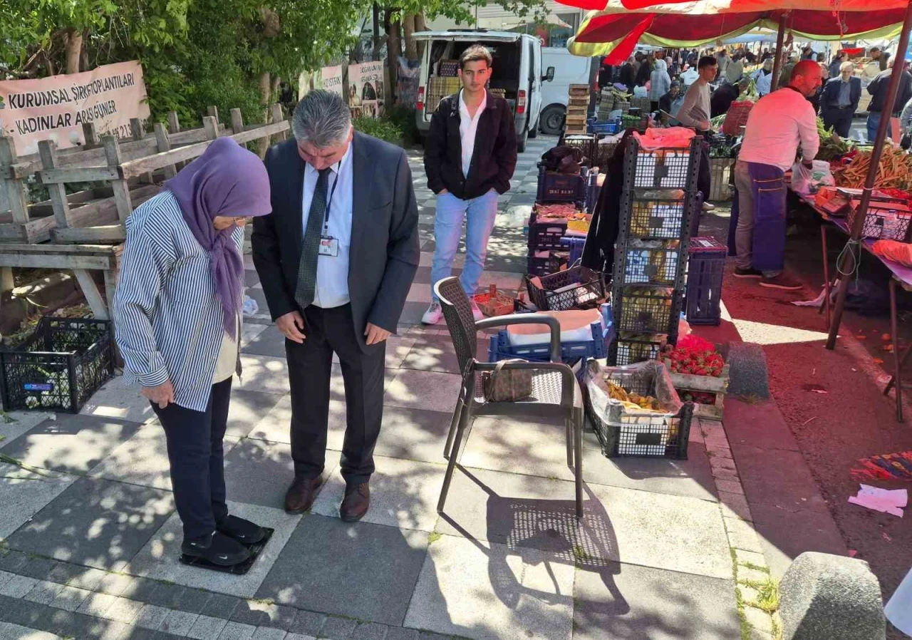 Pazarda boy-kilo sürprizi: Hem şaşırttı hem güldürdü
