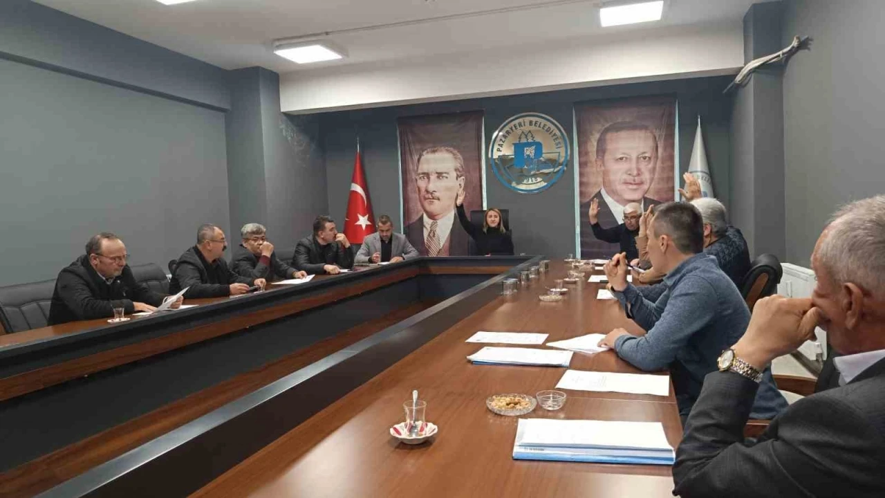 Pazaryeri Belediye Meclisinde MHP, CHP ve YRP’den ortak önerge

