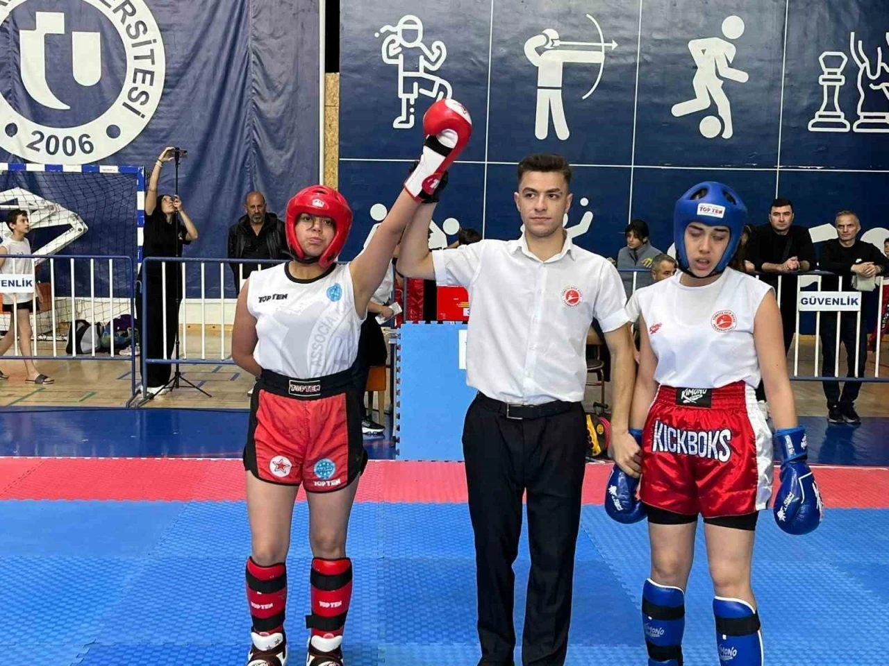 Pazaryeri’nin genç sporcuların Uşak’ta büyük başarısı kazandı