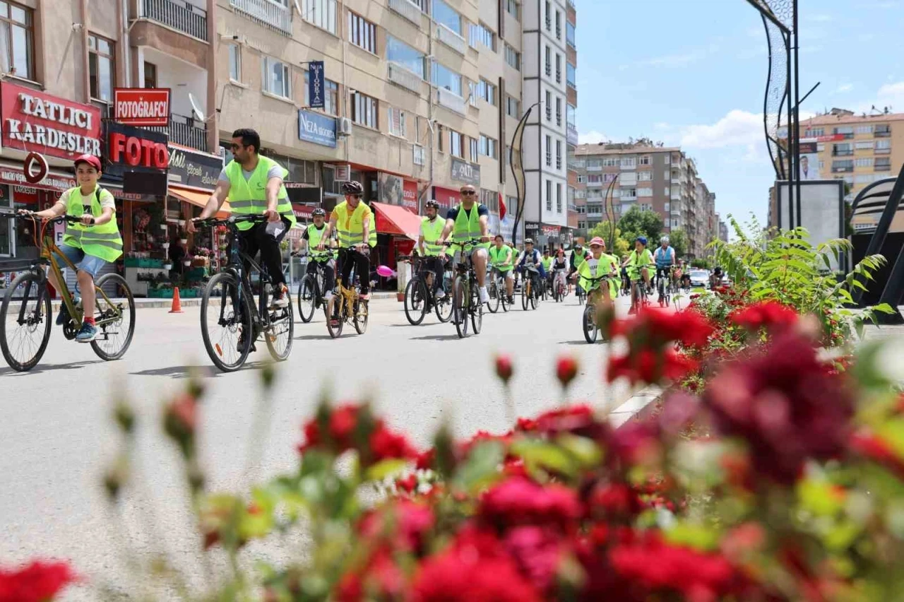 Pedallar, sağlık i&ccedil;in &ccedil;evrildi
