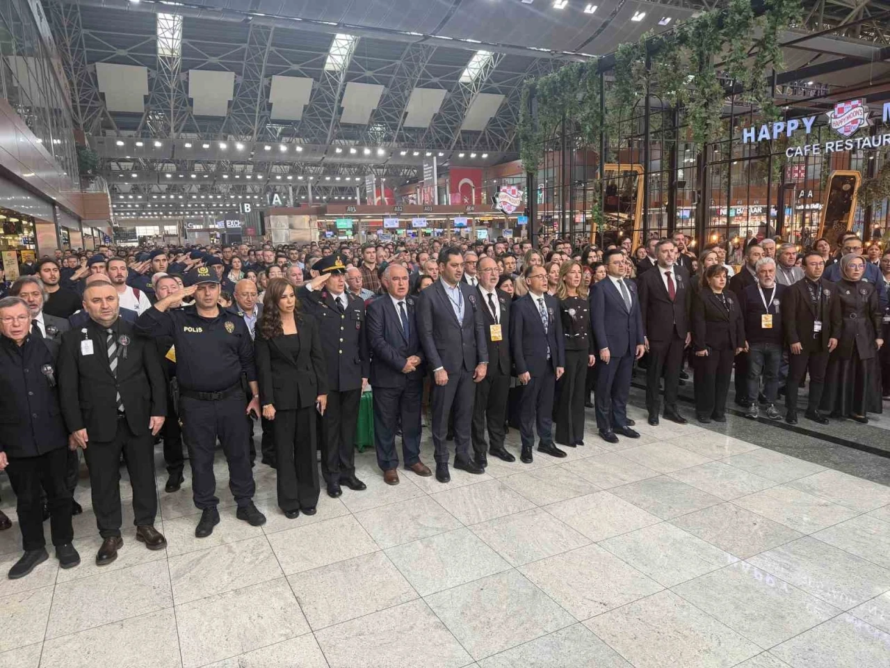 Pegasus Hava Yolları’ndan 10 Kasım’da ‘Cumhuriyet Uçağı’ ile anlamlı Çanakkale seferi
