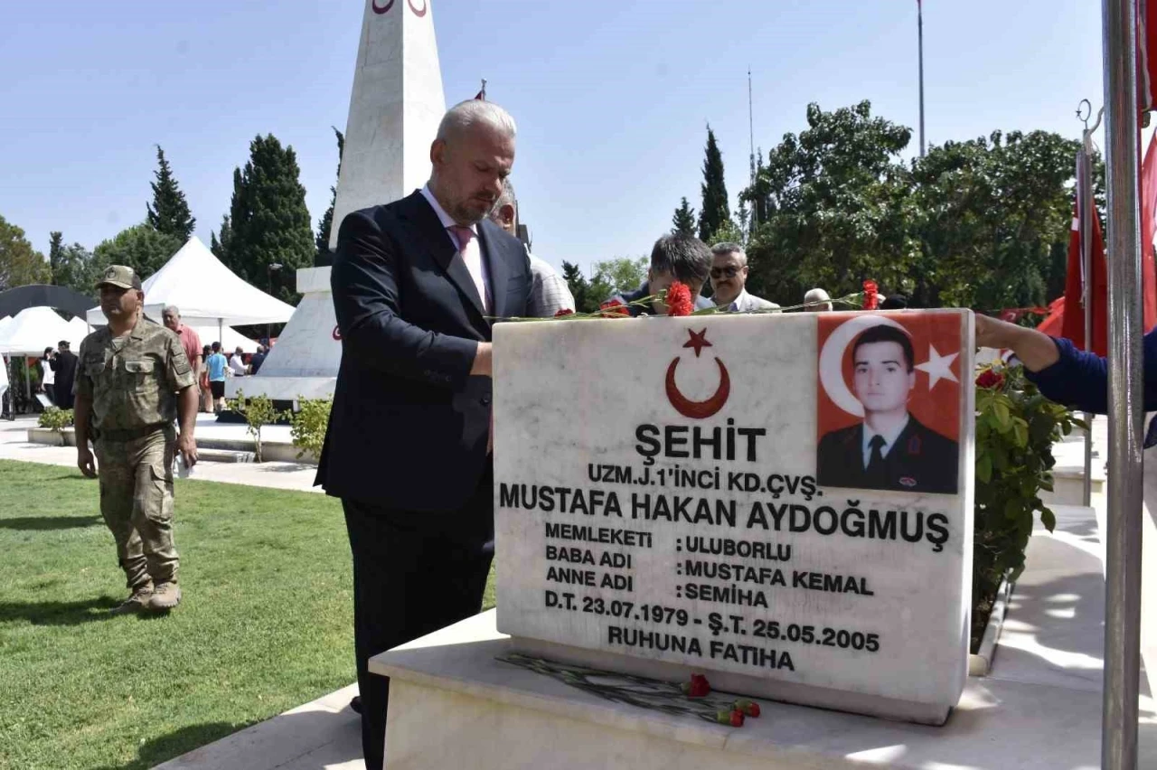 Pehlivan: &quot;Millet kazandı, hainler kaybetti&quot;
