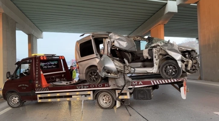 Pendik’te feci kazadan sürücü burnu bile kanamadan kurtuldu