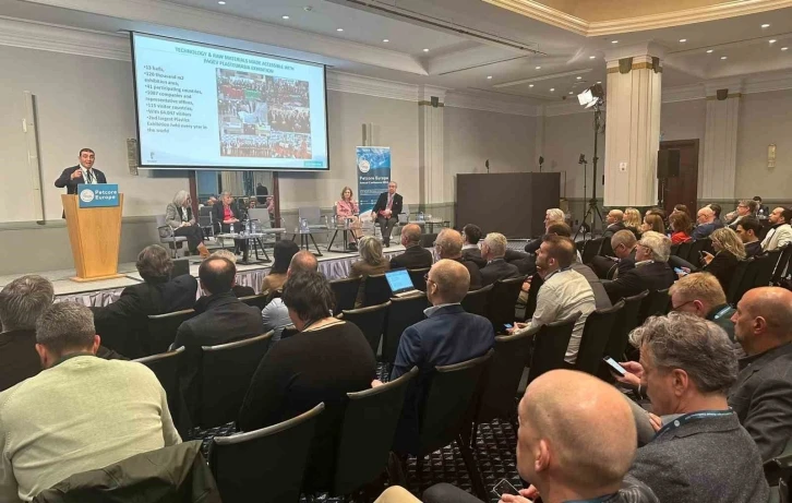 Pet şişelerin y&uuml;zde 30&rsquo;u, 2030&rsquo;da geri d&ouml;n&uuml;şt&uuml;r&uuml;lm&uuml;ş atıklardan oluşacak
