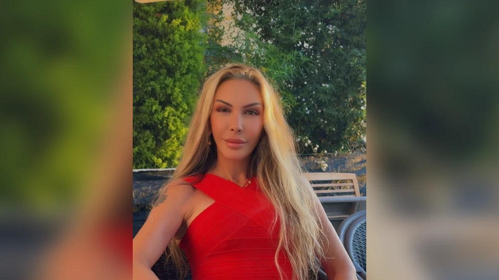 Petek Dinçöz'ün Annesi Yüz Gençleştirme Ameliyatı Oldu