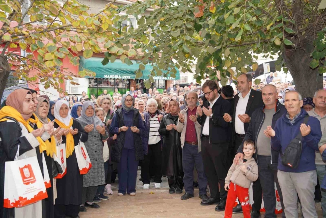 Pınarhisar’da 57 kişilik umre kafilesi dualarla uğurlandı
