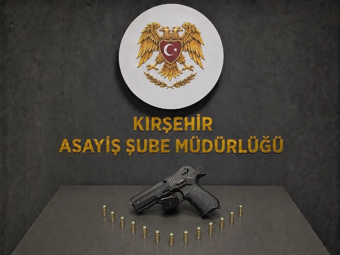 Polis uygulamalarında silah ve uyuşturucu ele ge&ccedil;irildi
