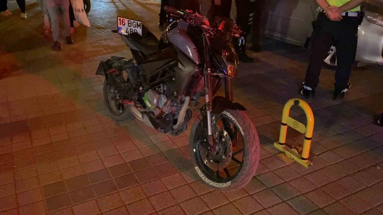 Polisi peşine takan motosikletli, kaza yapınca yakalandı
