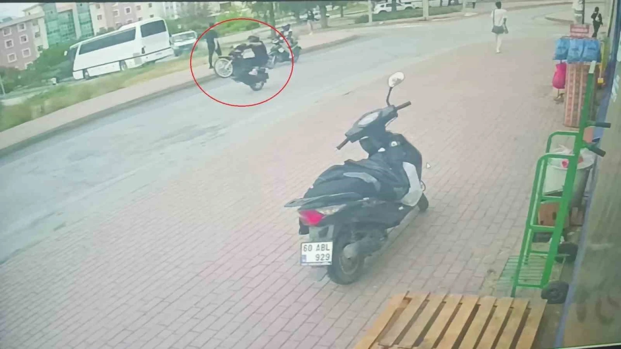 Polisin önünde yaptığı akrobatik hareketler pahalıya maloldu
