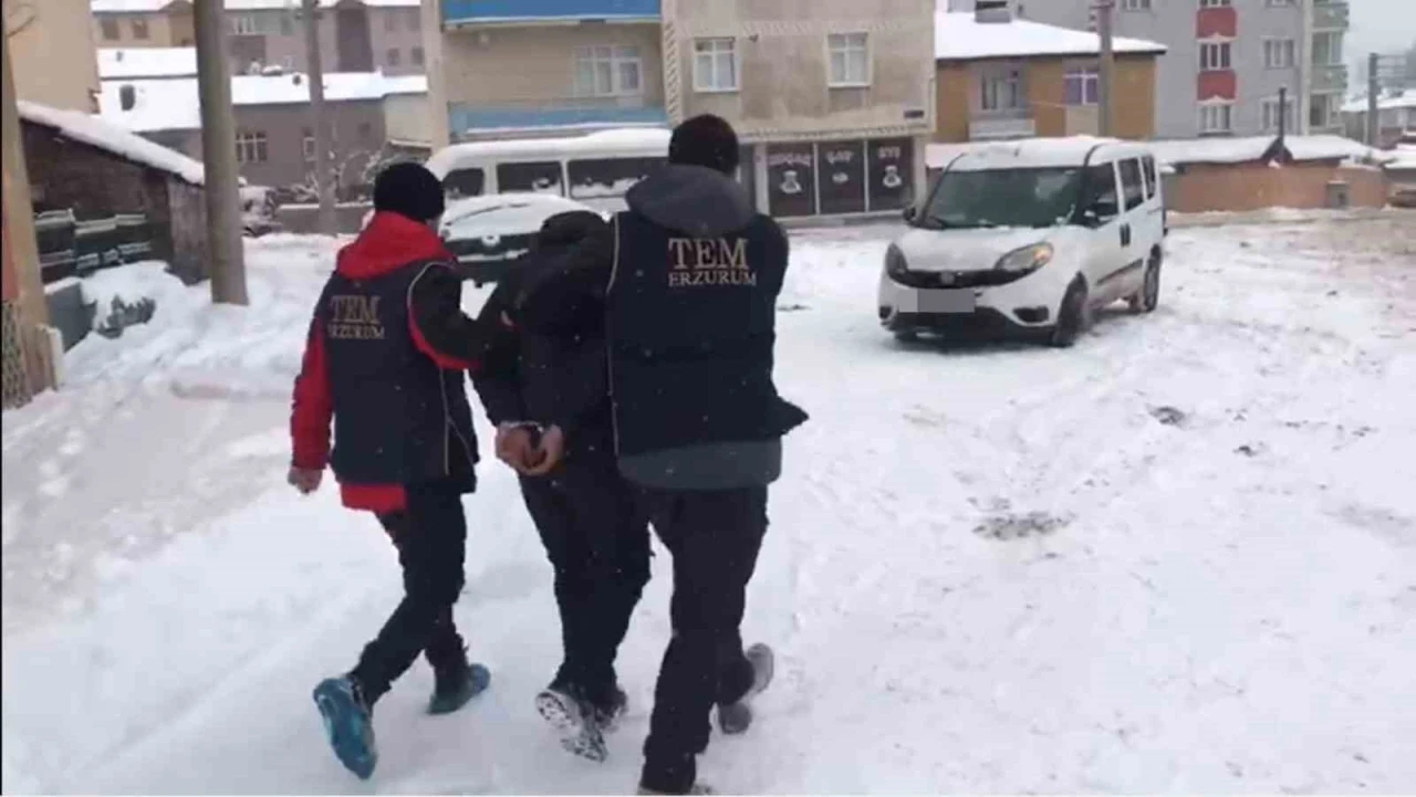 Polisten DEAŞ operasyonu
