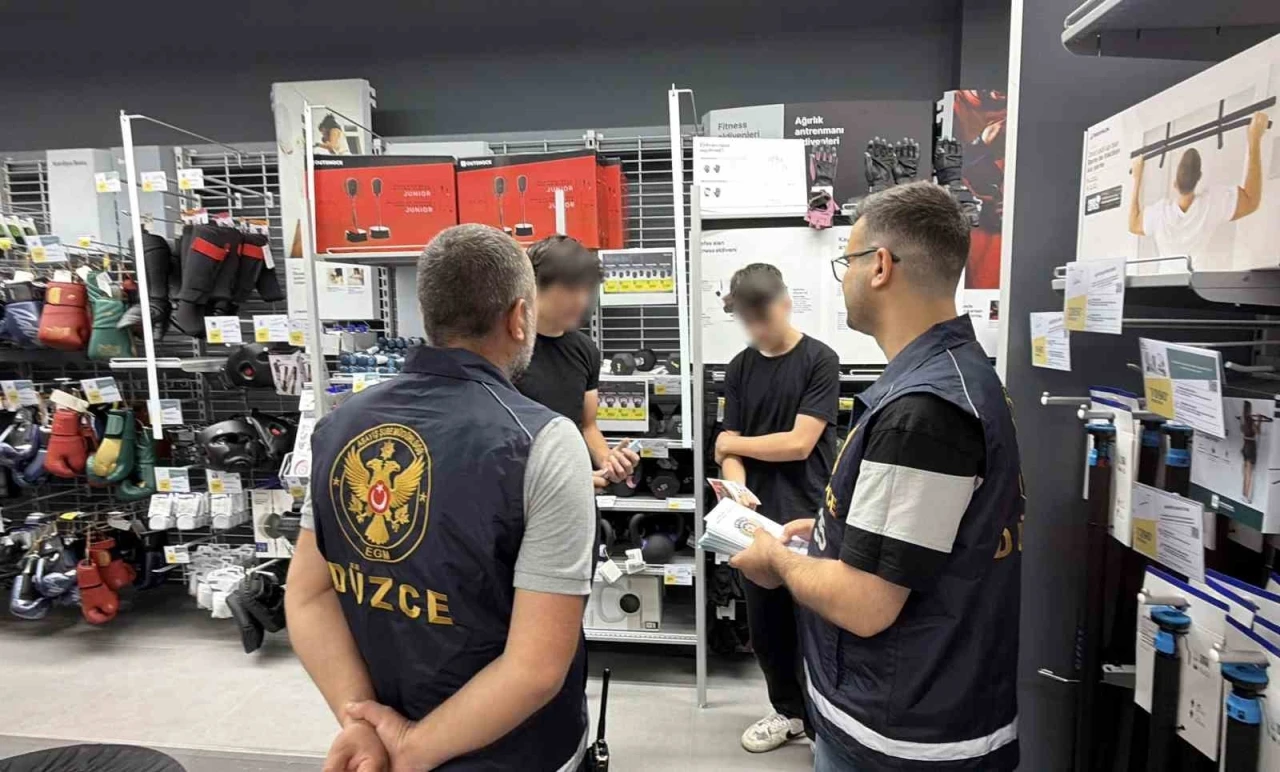Polisten gen&ccedil;lere kritik uyarı "Hesaplarınızı kimseye kiralamayın"
