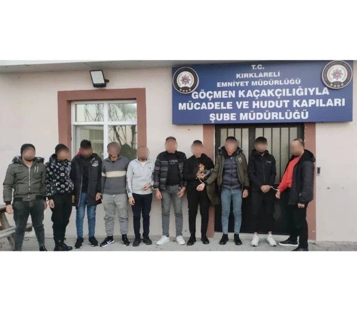 Polisten ka&ccedil;an ara&ccedil;tan 10 ka&ccedil;ak &ccedil;ıktı
