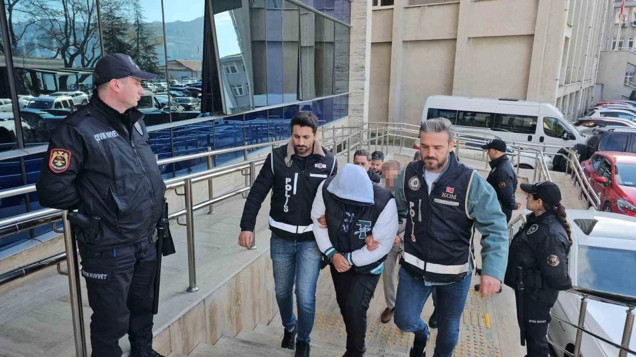 Pos tefeciliği operasyonunda 2 tutuklama
