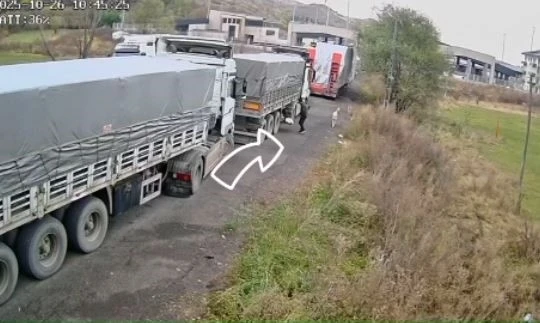 Posof’ta çevreye çöp atan sürücülere ceza
