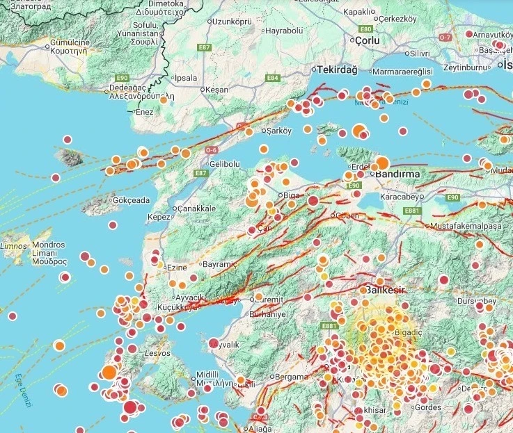 Prof. Dr. Tolga Bekler: "Biga mikro deprem aktivitesinin de en &ccedil;ok olduğu b&ouml;lgelerden bir tanesi"
