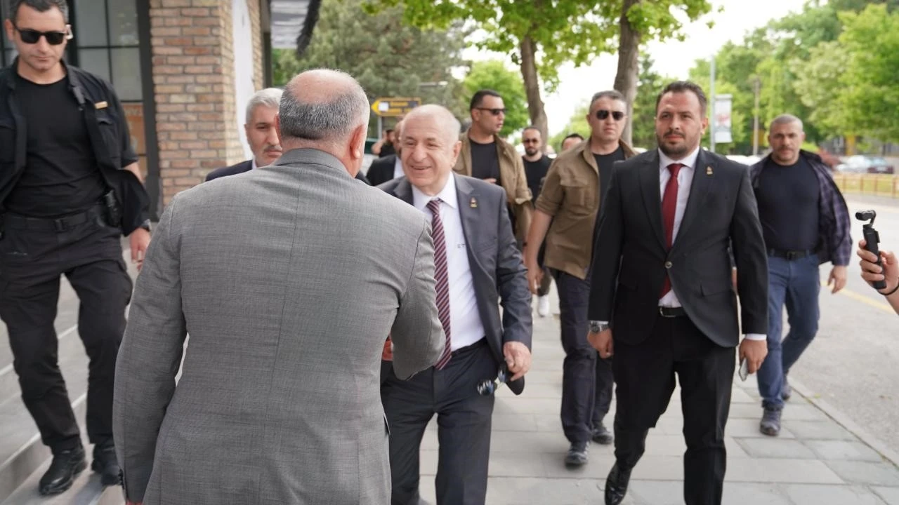 Prof. Dr. &Uuml;mit &Ouml;zdağ&rsquo;dan ETSO&rsquo;ya Ziyaret
