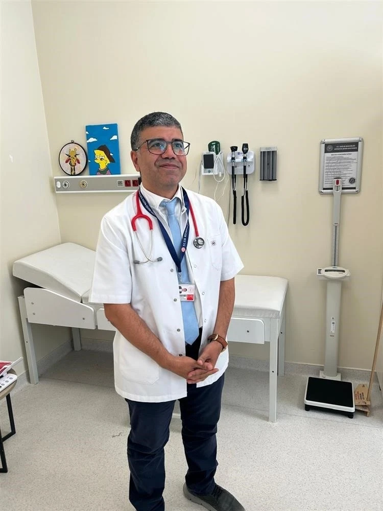 Prof. Dr. Veysel Nijat Baş: &quot;Fazla kilo, çocuklarda Tip 2 Diyabeti tetikliyor&quot;
