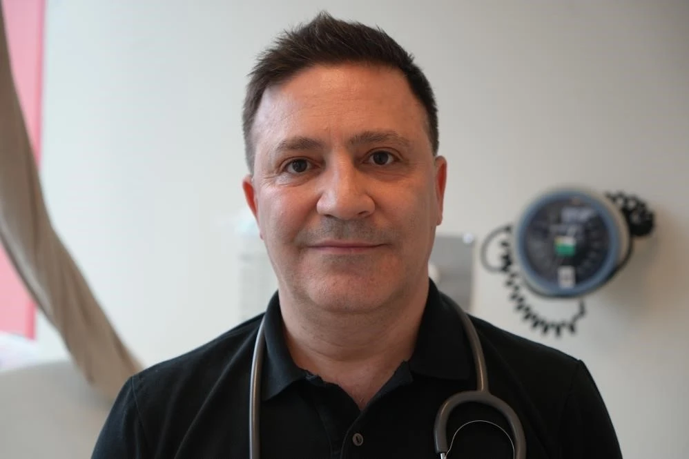 Profesör uyardı: &quot;Kabin öksürüğü ve seyahat hastalığı yayılıyor&quot;
