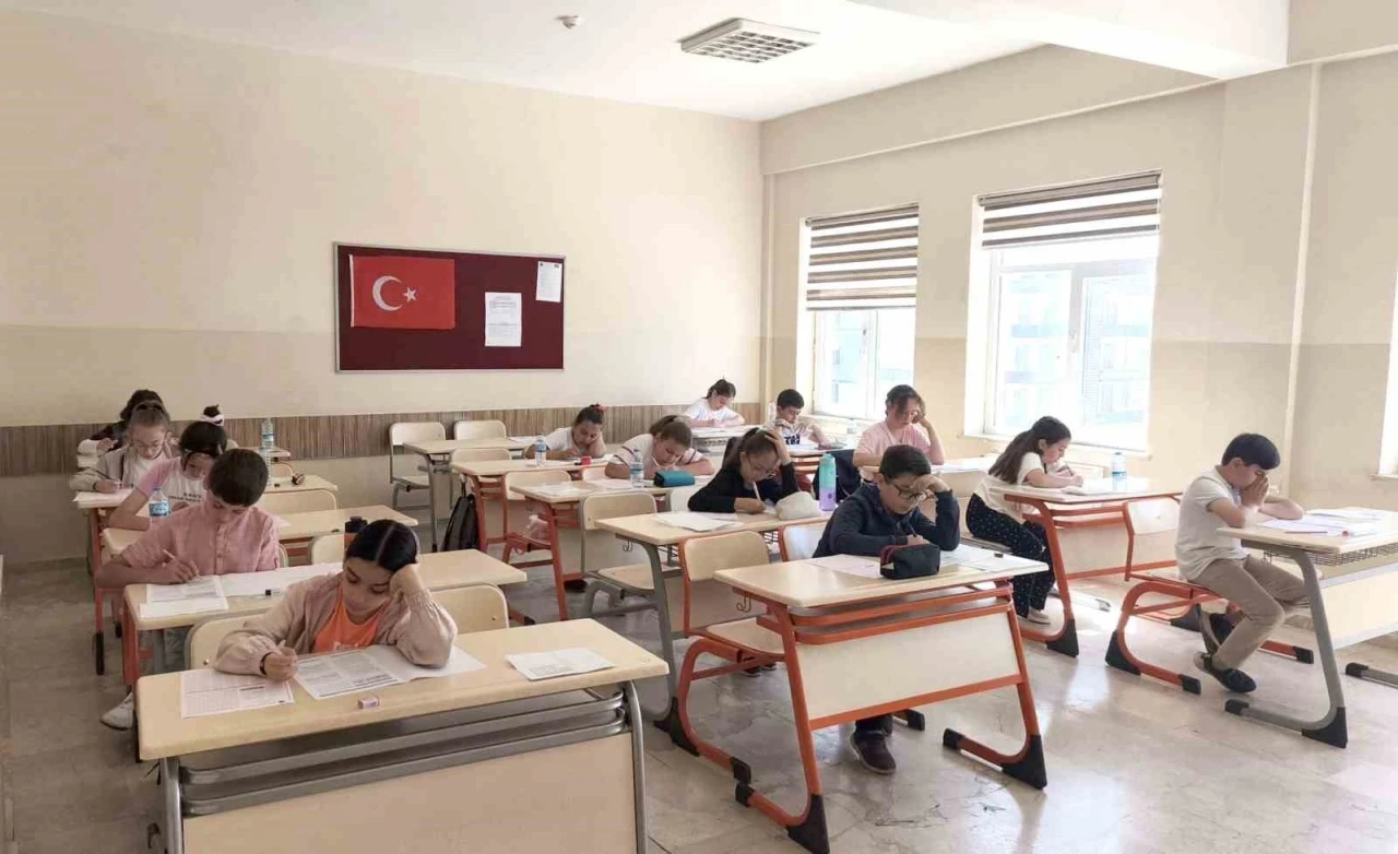 Proje okullarına girmek için ter döktüler
