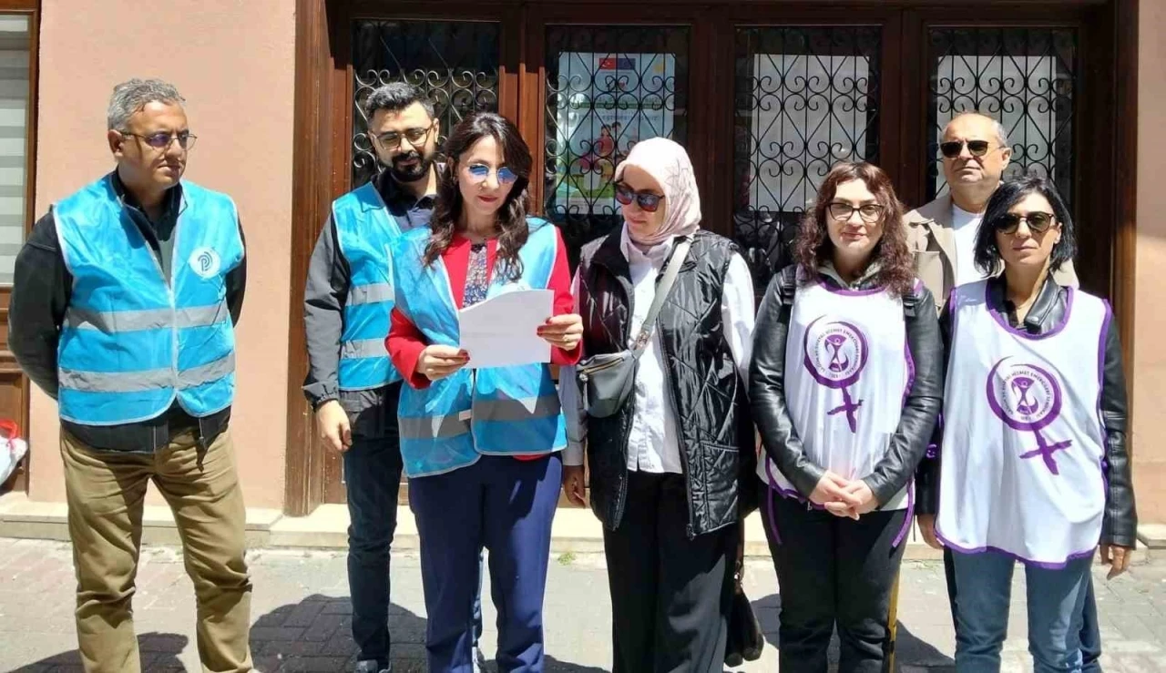 Psikoloğa bı&ccedil;aklı saldırıya Samsun&rsquo;dan tepki
