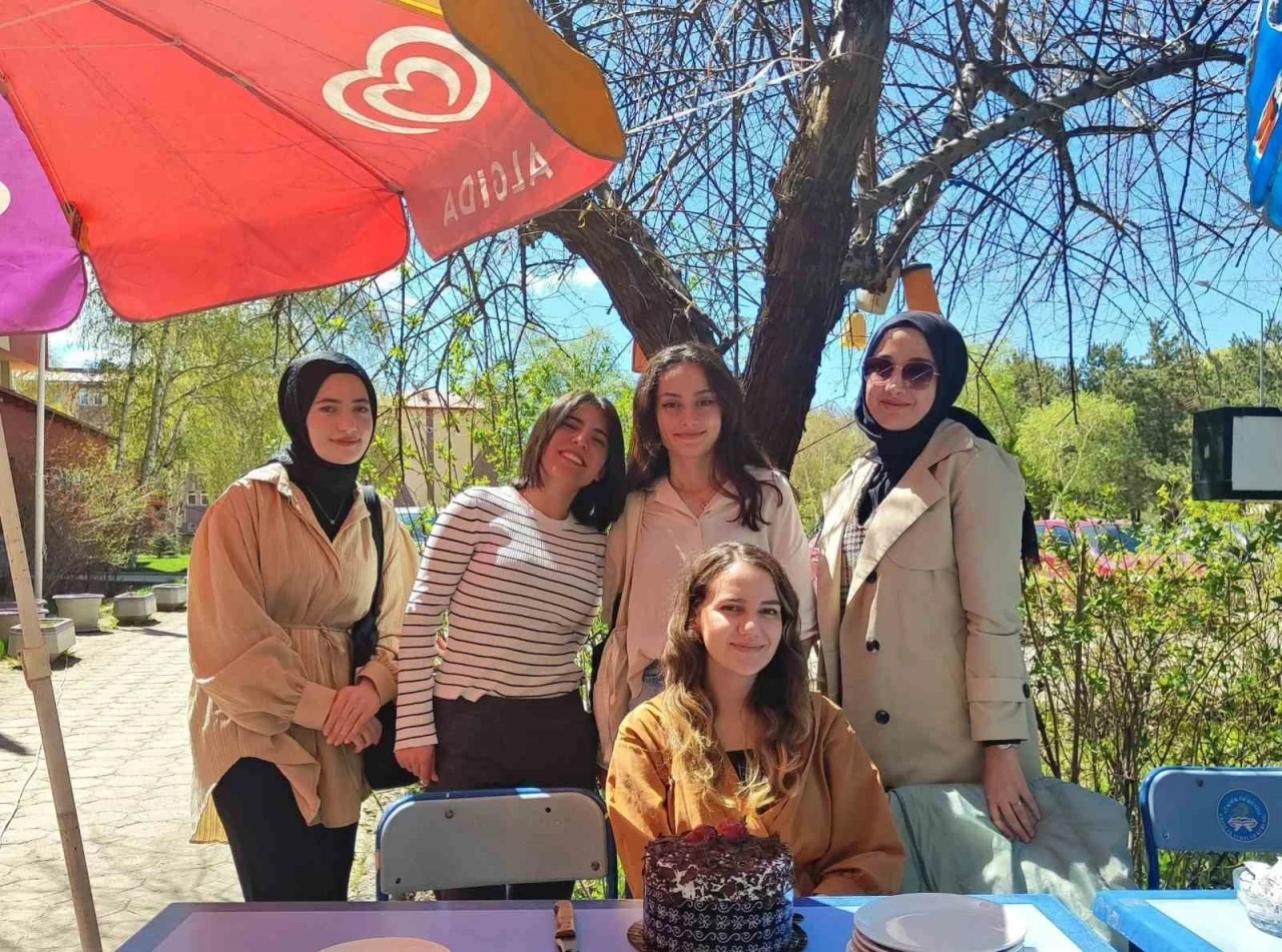 Psikologlar günü kutlaması
