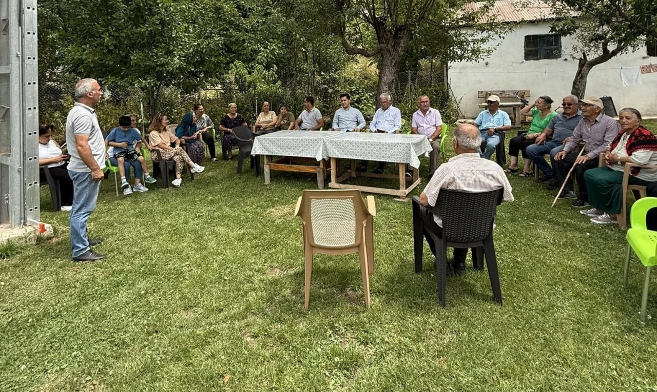 Pülümür Kaymakamı Çolak, köy ziyaretlerini sürdürüyor
